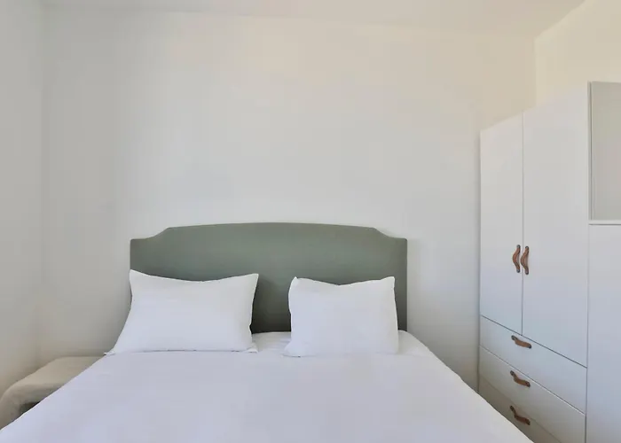 Luxury With Pool Villa *