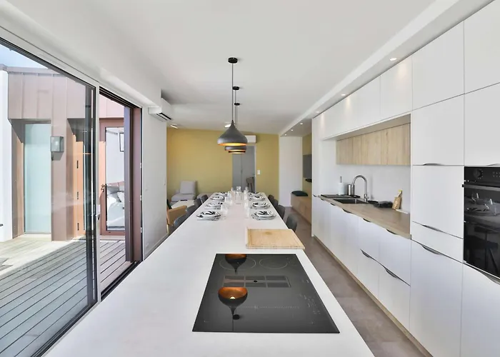 Luxury With Pool Villa *